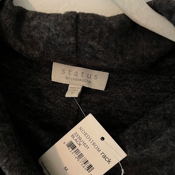 Status by Chenault Sweater - Picture 4 of 7